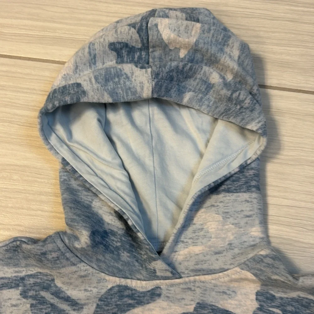 Girls Blue Camouflage Hoodie with Lace-Up Sides by Justice size 6